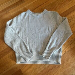 GAP Women's Light Gray Crew Neck Sweater